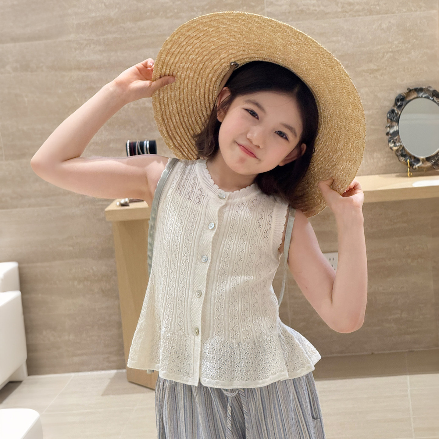 柒号童仓女童韩系甜美镂空针织背心夏装新款儿童花边圆领无袖上衣图片
