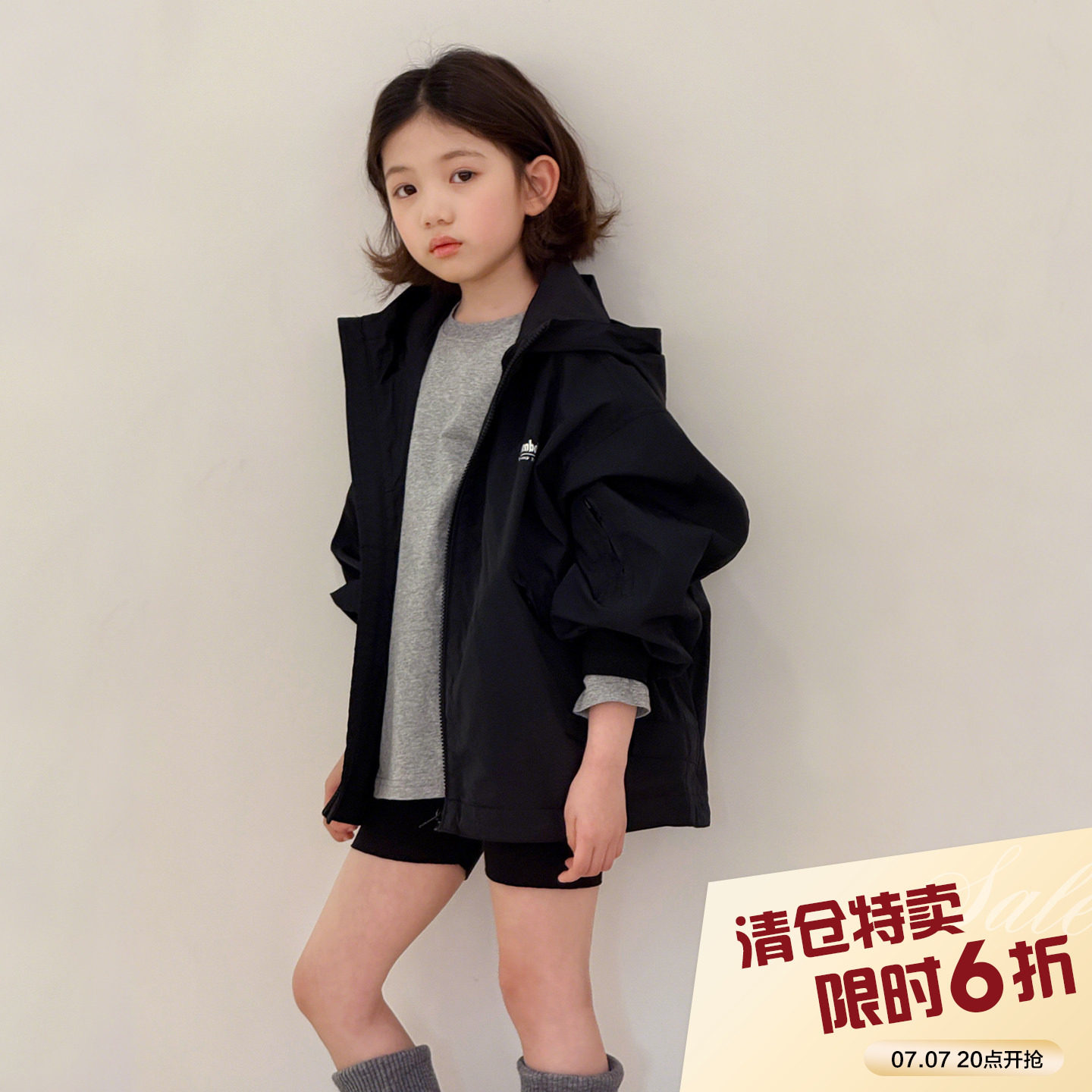 【亲子】柒号童仓女大童韩版洋气连帽冲锋衣春装新款儿童工装外套