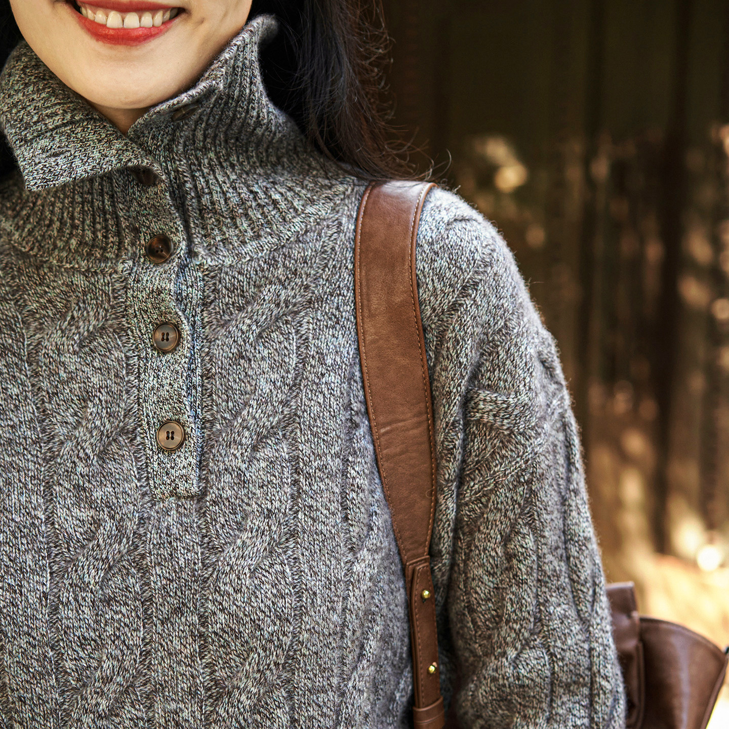 斐雪 定染花色山羊绒 复古三股加厚纽扣高领大翻领两穿法麻花毛衣