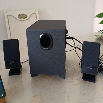 漫步者R101V音箱木质主箱3.5MM圆头副箱2.1音响220V插电