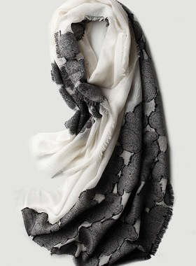 2026新款女士水溶羊毛剪花拼色围巾披肩多用春秋冬季保暖空调披肩