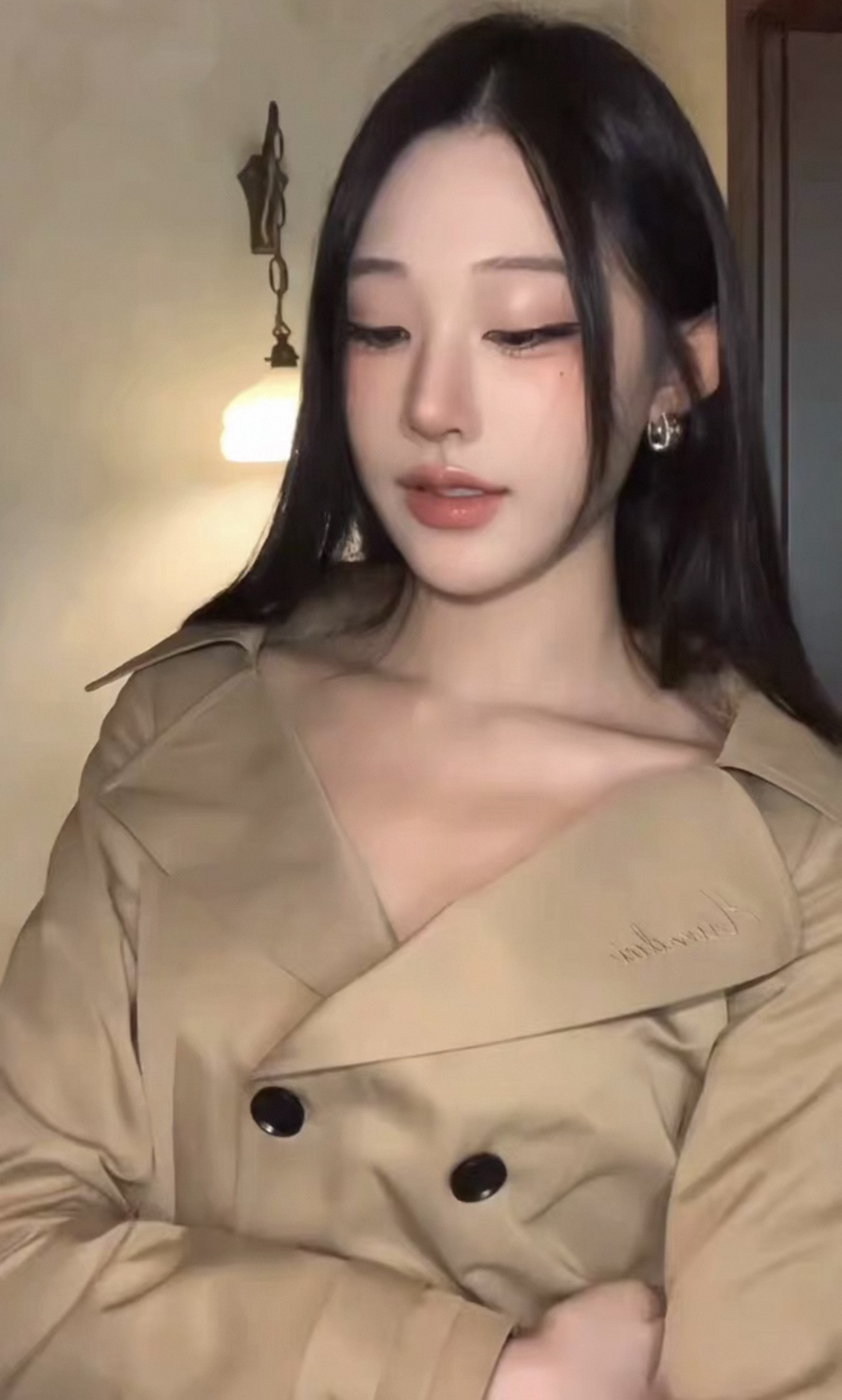 实拍现货世纪复古大翻领显瘦蓬蓬裙双排扣风衣式收腰连衣裙短裙子