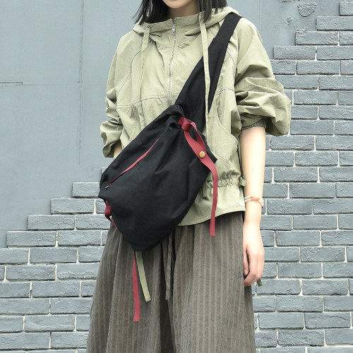 时尚胸包女ins百搭设计感斜挎包