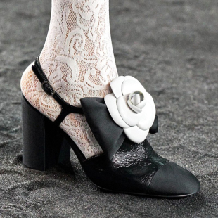 走秀款 夏季 小香风山茶花凉鞋 包头仙女粗跟女鞋 女法式 2025秀场新款