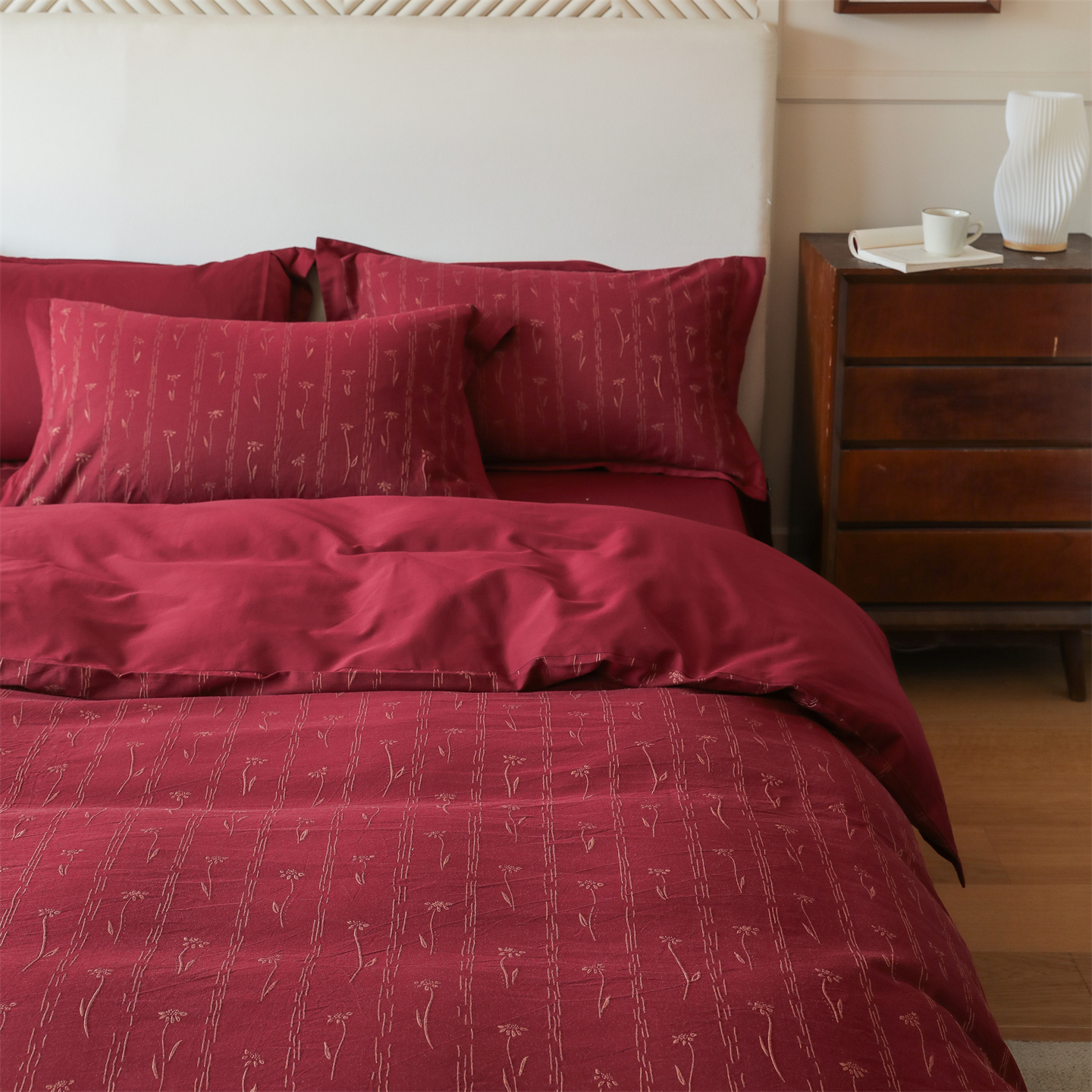 意法复古花卉提花红色婚庆四件套