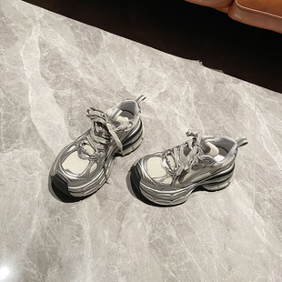 休闲鞋 女2025春新款 走秀款 运动鞋 网红ins 女鞋 轻便厚底增高老爹鞋