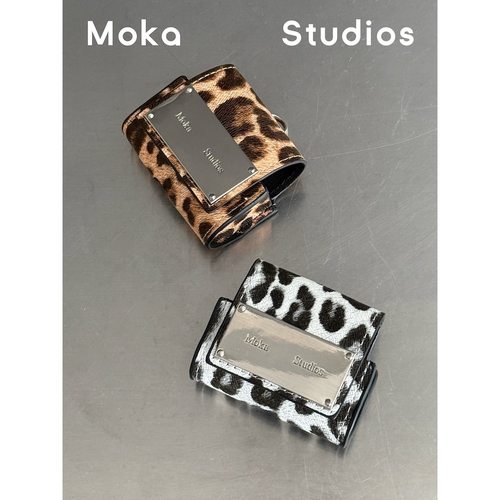 moka苹果皮质豹纹可斜挎耳机套