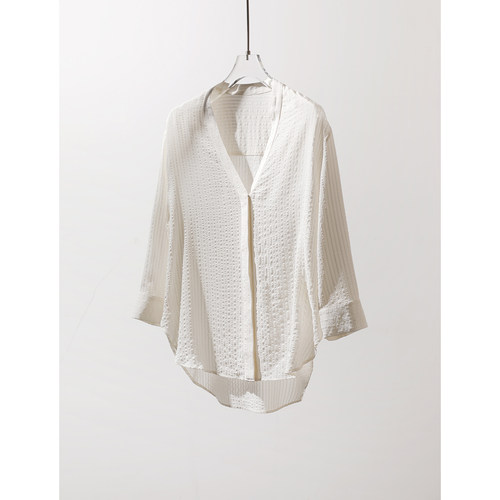 TANG TOWN 舒爽透气/真丝棉泡泡纱/肌理丰富宽松V领衬衫上衣