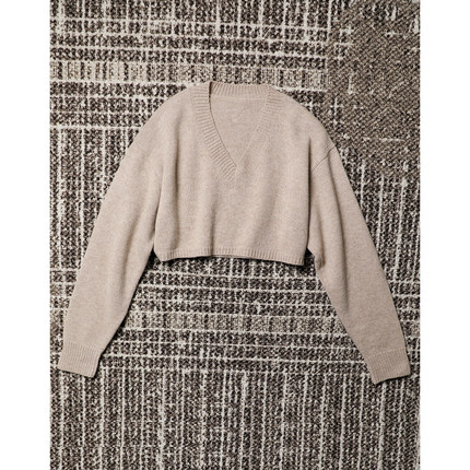 TANG TOWN自制 短版塑造瘦高比例 焕活衣橱各式单品V领针织衫毛衣