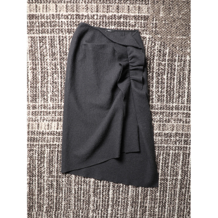 重磅限量 自制 设计感强缩羊毛不规则荷叶边小开衩半裙 TOWN TANG