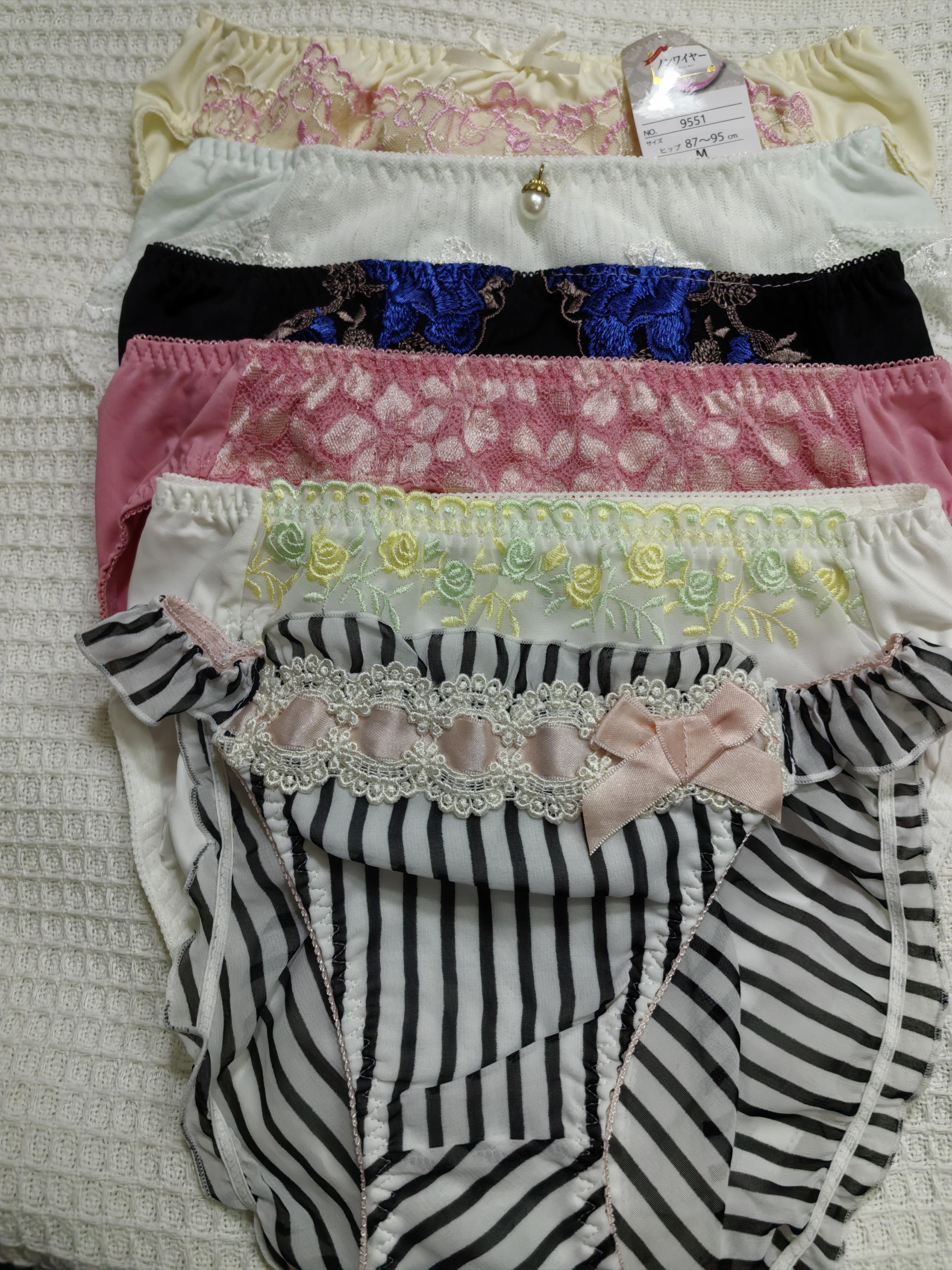 清货M码日韩欧美刺绣三角平角丁字内裤生理裤蕾丝牛奶丝棉内衣