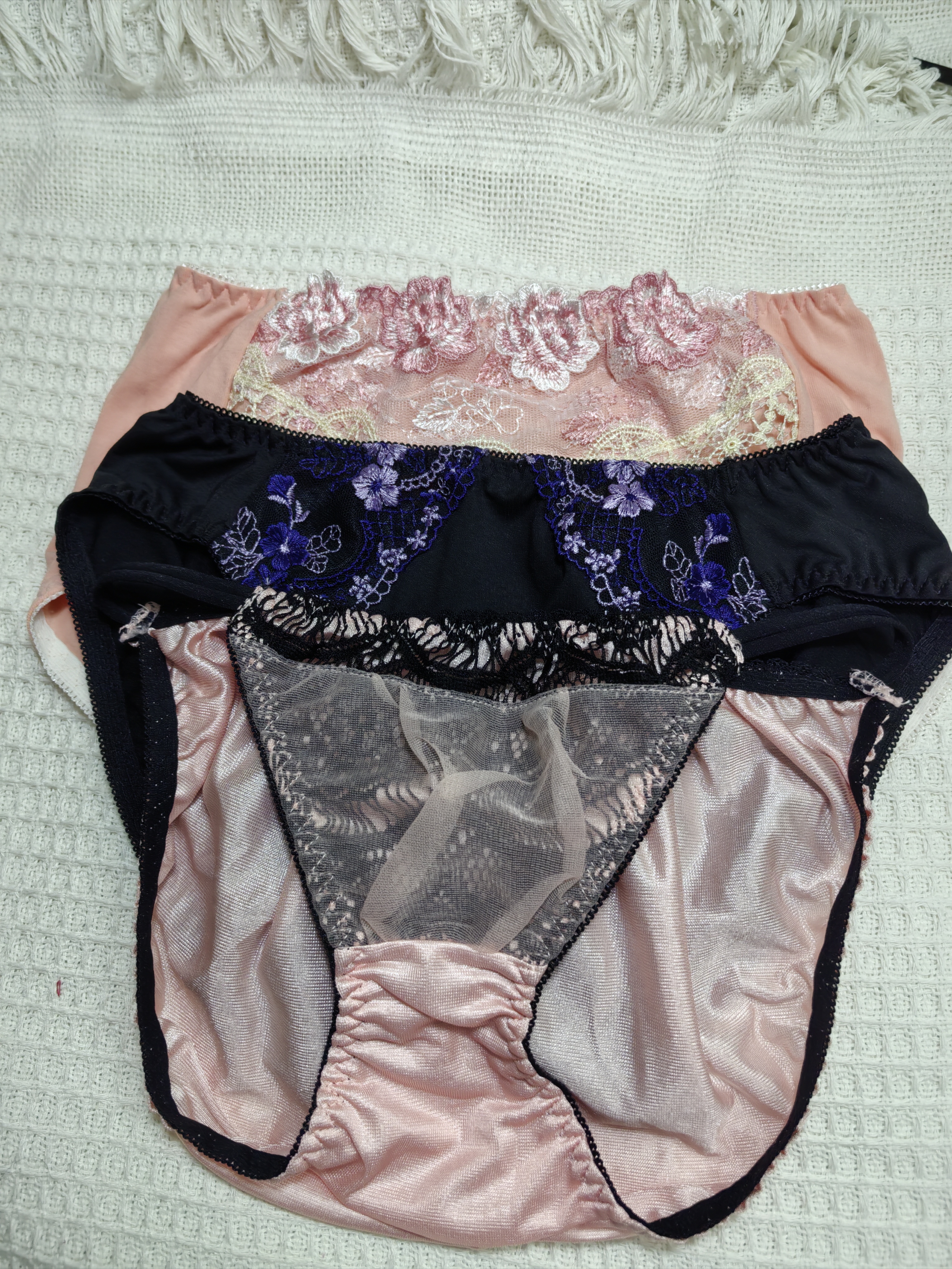 清货M码日韩欧美刺绣三角平角丁字内裤生理裤蕾丝牛奶丝棉内衣