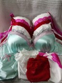 85C日韩欧美内衣文胸套装 大码 有钢圈聚拢刺绣蕾丝多扣无插垫