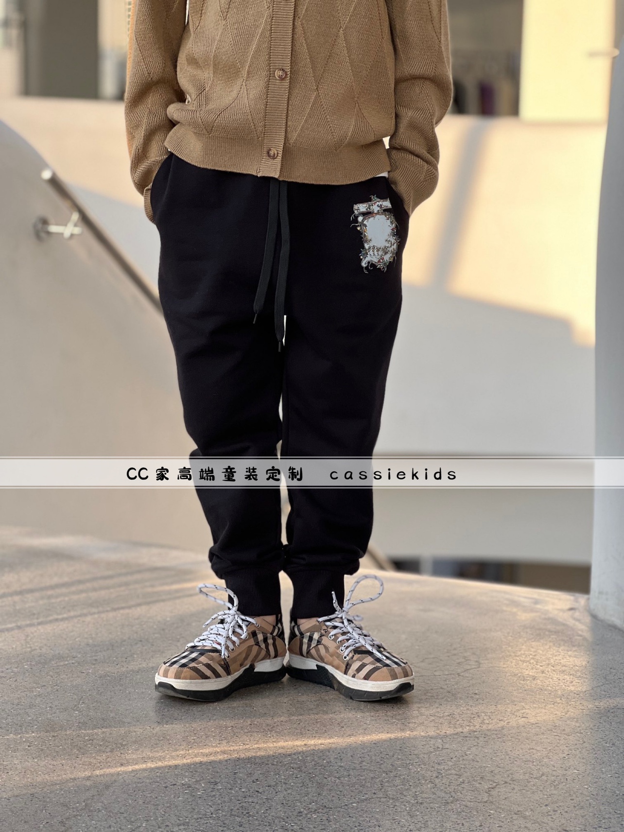 tm现货25秋季新款百搭男女童黑色纯棉毛圈松紧腰收腿休闲运动卫裤