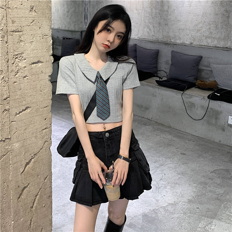 Real price leader short sleeve short T-shirt + POCKET DENIM SKIRT