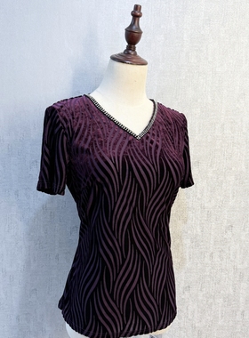 秀巧10238丝绒印花短袖夏季超薄透气舒适弹力V领镶钻精致女T