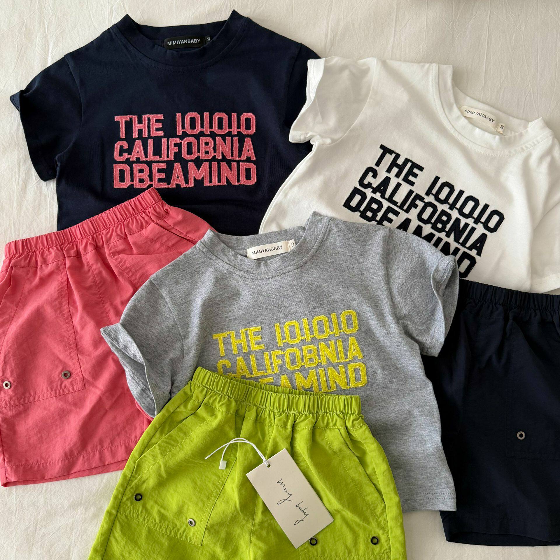 儿童薄款套装男2026夏季新款中小童字母短袖短裤宝宝两件套女洋气