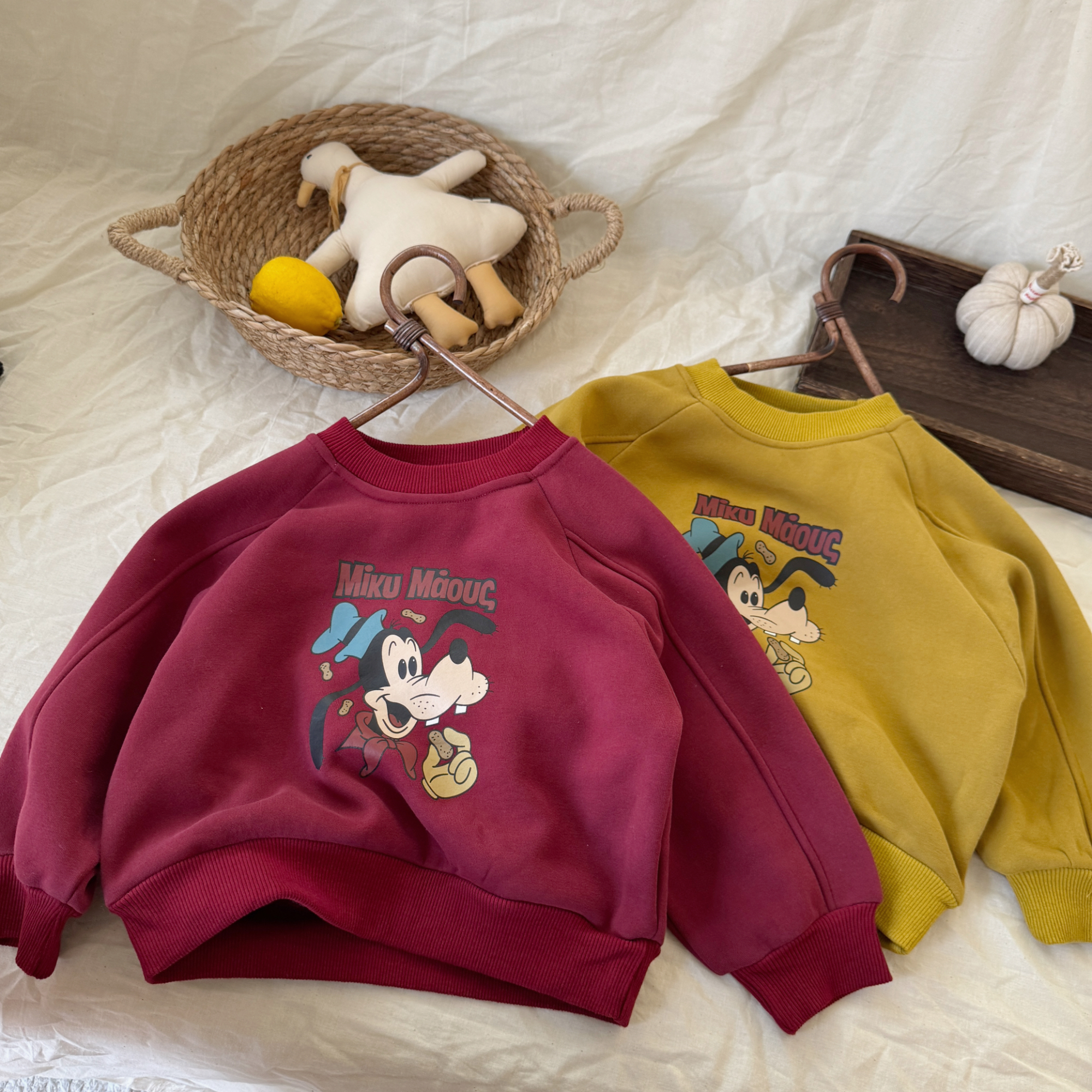 儿童加绒卫衣男女童加厚休闲上衣2025冬季新款宝宝卡通保暖打底衫