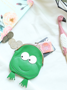 E130 美国DAN 太可爱辣！萌萌哒小青蛙 柔软PU 搭扣零钱包