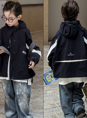 布芮欧童装2024秋季夹克儿童连帽风衣外套中大童拼色冲锋衣63019