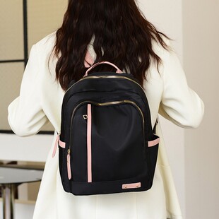 轻便旅行包大容量女双肩韩版百搭学院风休闲书包背包