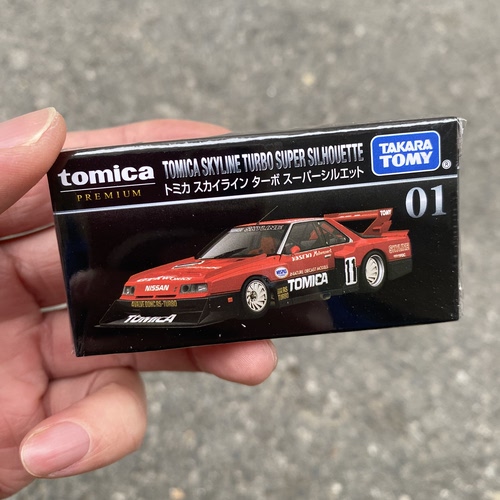 TOMY01黑盒车TOMICA多美卡合金车精细版tp01日产尼桑skyline剪影