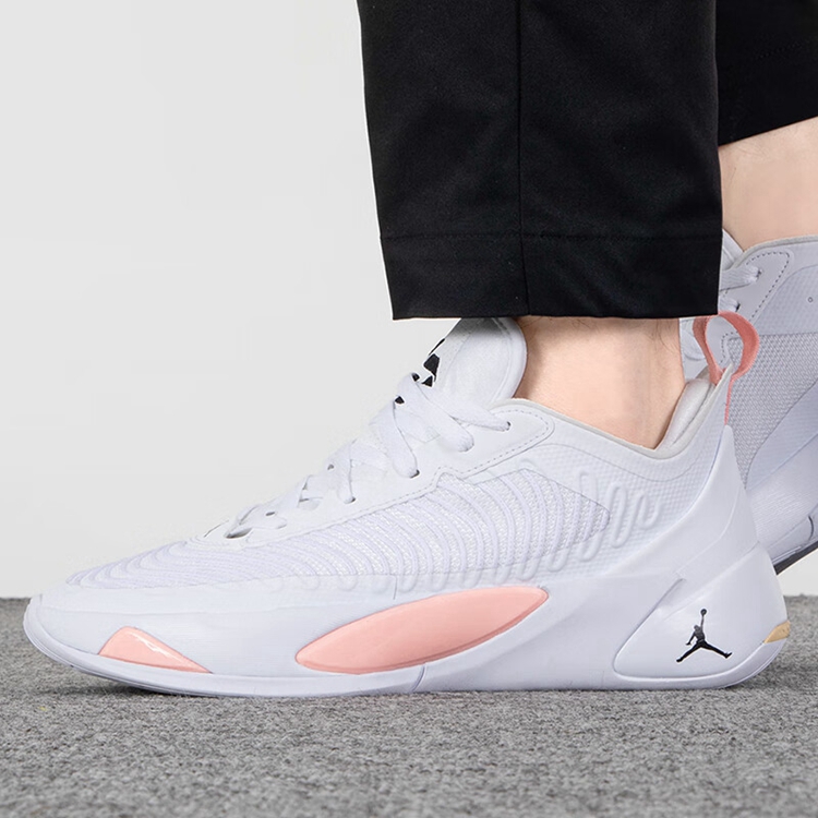 AIR JORDAN LUKA 1 东契奇一代男子实战篮球鞋 DN1771-305-106