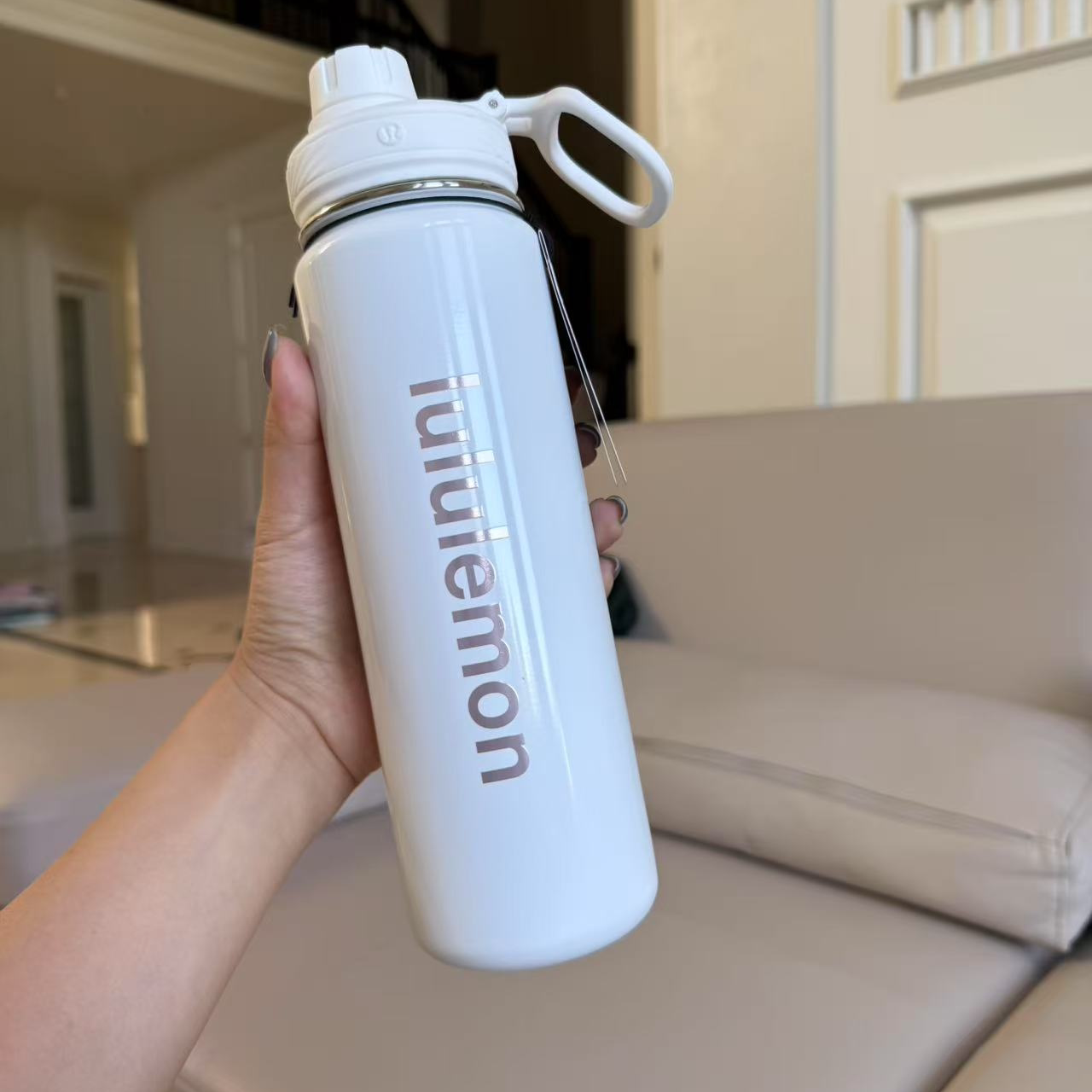 lululemon代购 Back To Life Sport Bottle 710ml 运动瑜伽水杯