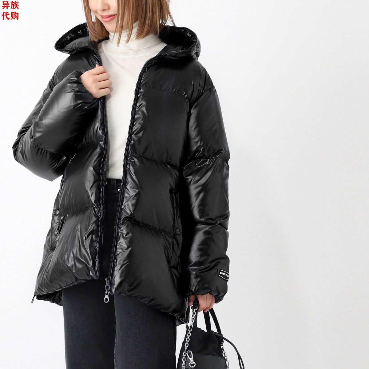 异族日本代购 意大利DUVETICA 2024冬女士保暖尼龙连帽蓬松羽绒服