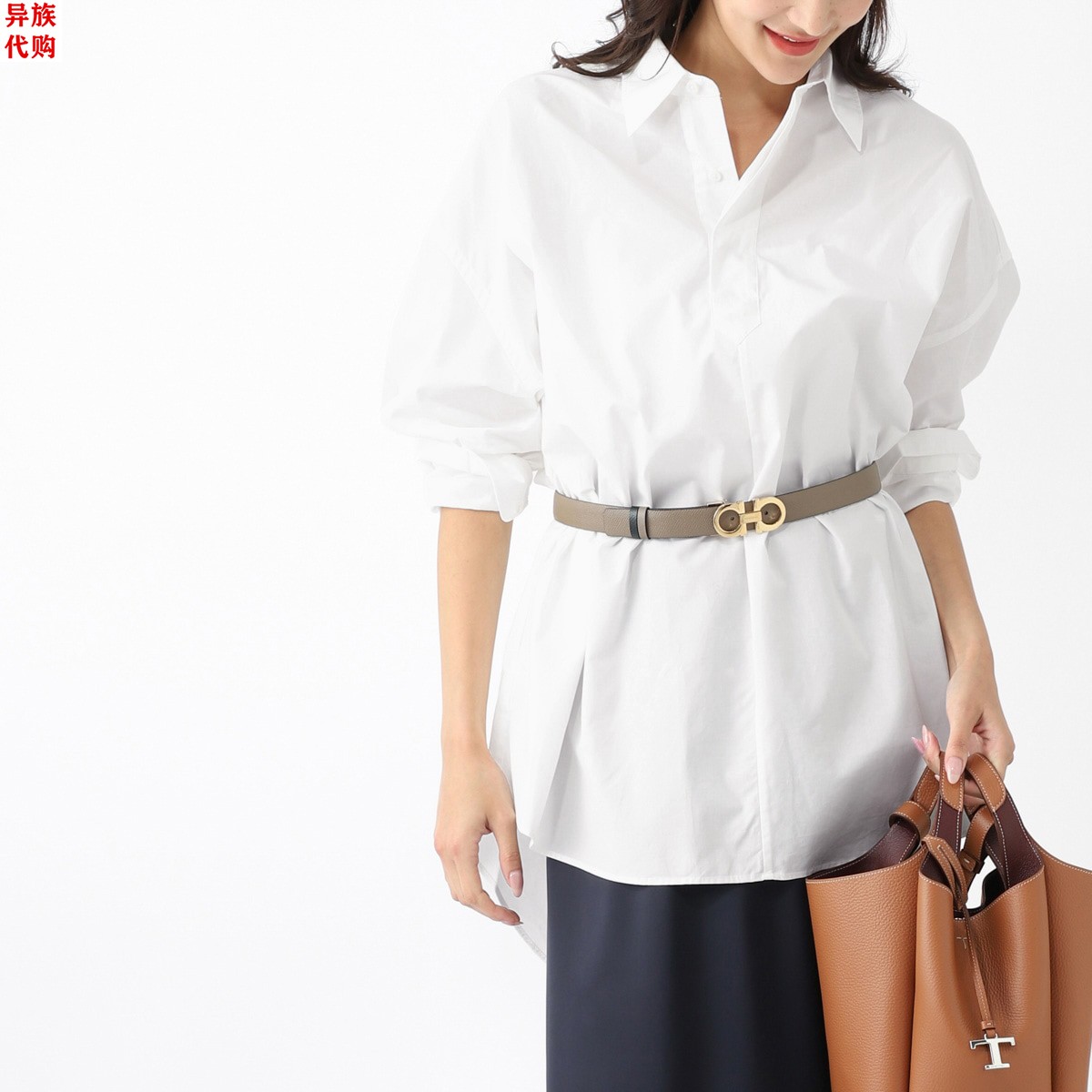 异族日本代购 法国 Ami Paris 2024夏女士简约全棉长袖纯白衬衫