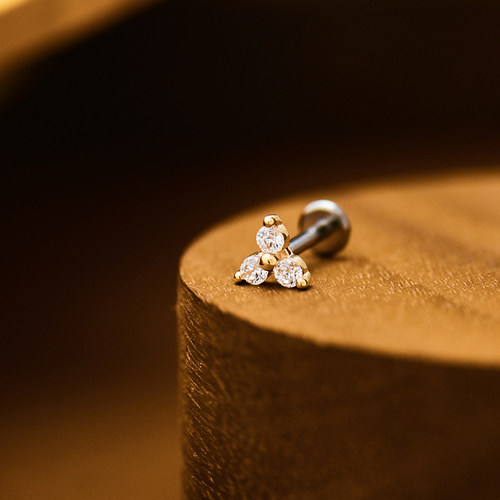 innore10K金镶钻三角螺纹耳钉