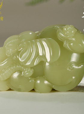 和田玉大象猴子手把件男款