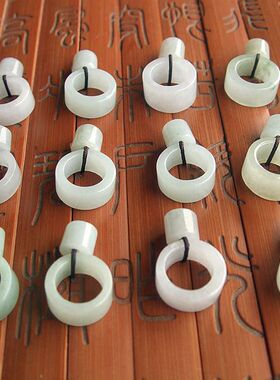 21188玉琳阁 缅甸玉天然A货翡翠玉 小个款路路通小吊坠小玉环坠子