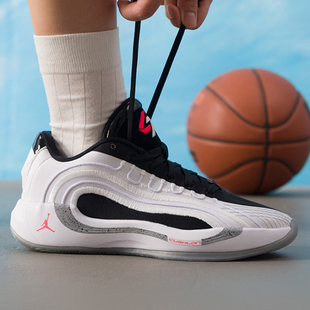 LUKA JORDAN 耐克篮球鞋 IO0201 儿童青少年运动鞋 2025新款