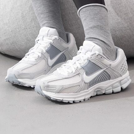 正品耐克女鞋NIKE ZOOM VOMERO 5网面透气运动鞋轻便跑步鞋FJ2028