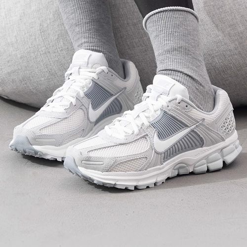 正品耐克女鞋NIKE ZOOM VOMERO 5网面透气运动鞋轻便跑步鞋FJ2028