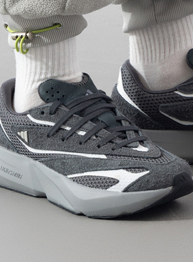 正品阿迪达斯女鞋LIGHTBLAZE低帮透气跑步鞋轻便运动休闲鞋JQ9974