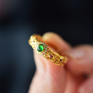 一斤钻戒 冰种阳绿蛋面 18k金 天然缅甸A货翡翠戒指 港码圈口13