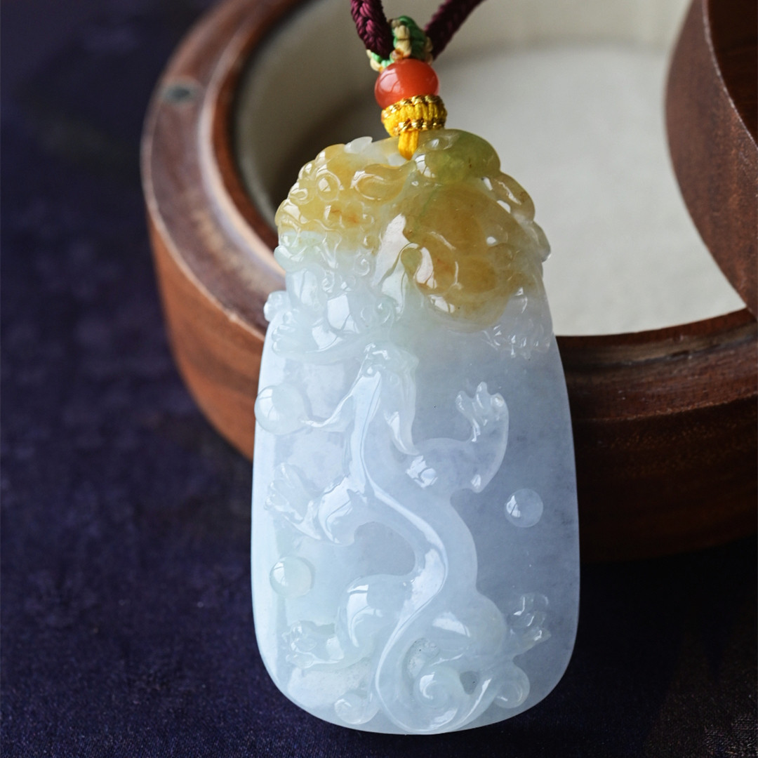 一斤钻戒 天然缅甸A货翡翠吊坠 冰飘黄翡 老师傅纯手工雕刻貔貅坠