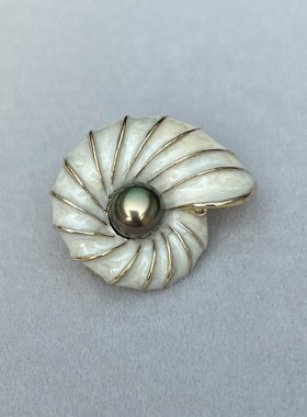 镜面极亮无暇 稀有孔雀绿色 淡水黑珍珠胸针胸花8.2mm 海螺大海边