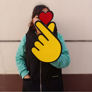 运动会氛围入场式创意手拿道具开幕式比心舞蹈啦啦队助威加油手套