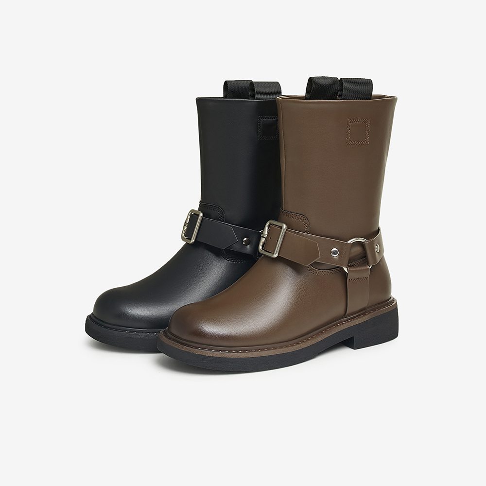 百思图2024冬季新款扣带百搭休闲通勤女马丁靴圆头短靴W2087DZ4