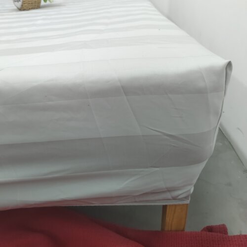 B214灰色床笠棉质150*200cm