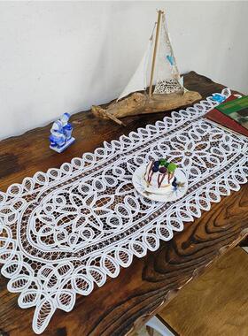 G328 满工百代丽长方桌旗白色棉质40×110cm