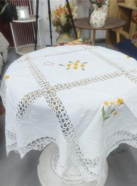 C315 白色刺绣方盖巾85cm