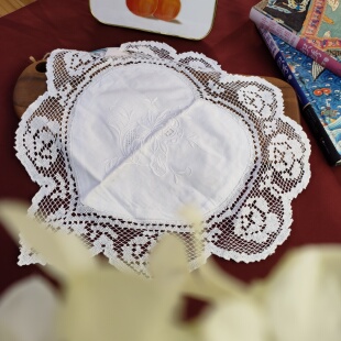 A109 35cm 一个 网扣手绣心形靠垫套