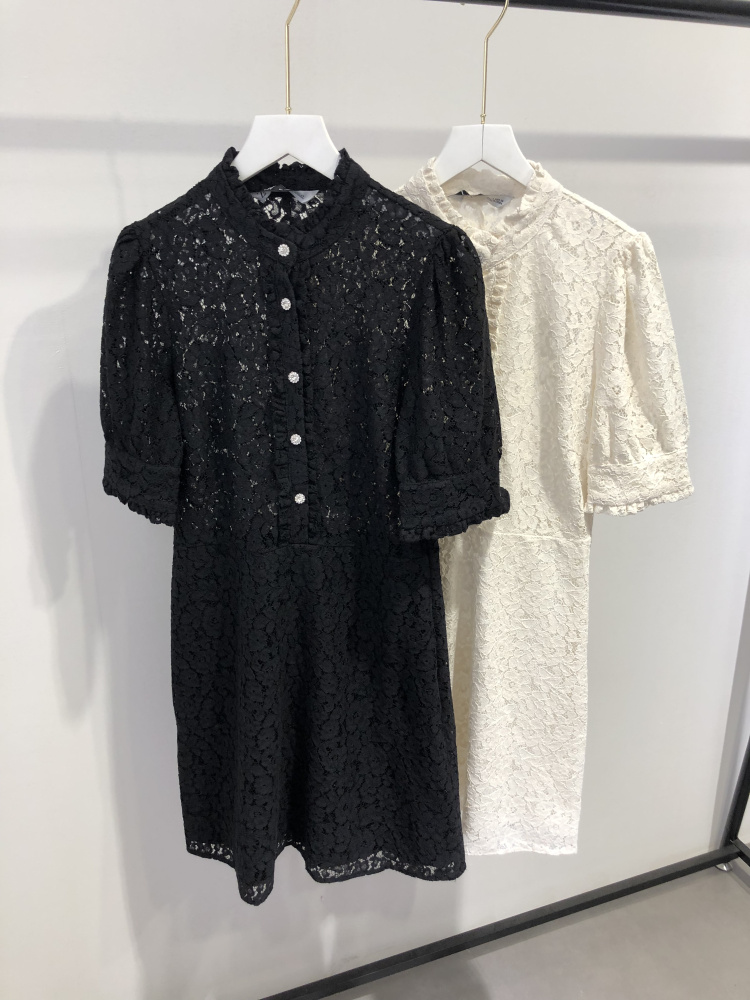 75.00元包邮ETJ-19女装夏季新款短袖立领珠宝纽扣饰蕾丝连衣裙2色入 4786/061