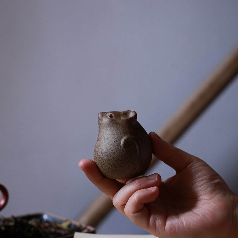 鼠来宝｜摇钱鼠十二生肖鼠钱茶宠呆萌粗陶老鼠可养茶道茶盘小摆件-封面