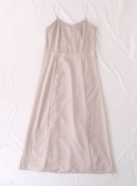 日单品牌春夏新款优雅名媛范可拖鞋珍珠肩带后背松紧吊带裙26513