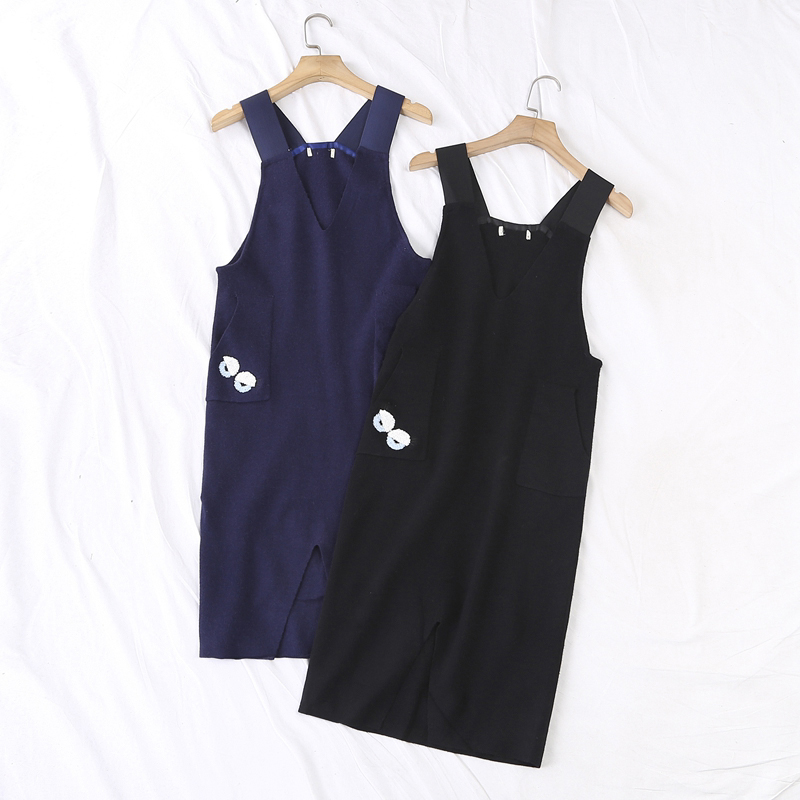 春季女装清新减龄前开叉纯色松紧肩带口袋刺绣针织裙背带裙14775